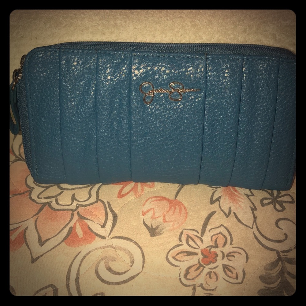 Jessica Simpson wallet